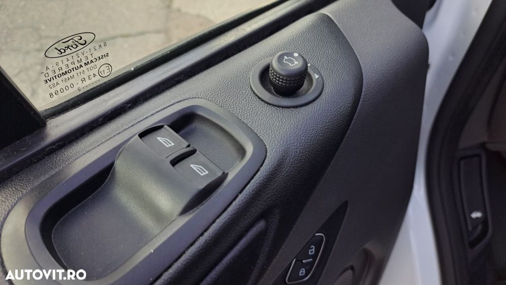 Ford CUSTOM VAN TREND L2H1 FWD - 36