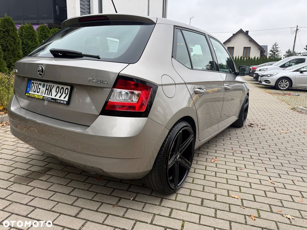 Skoda Fabia 1.0 MPI Edition - 22