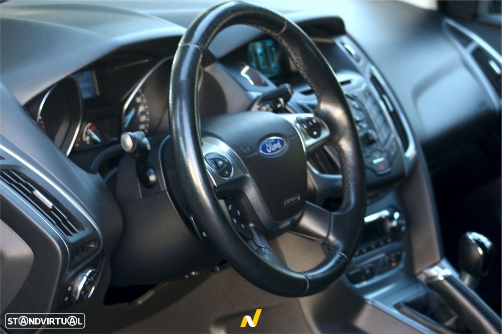Ford Focus SW 1.0 SCTi Titanium - 17