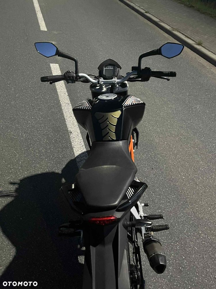 KTM Duke - 4