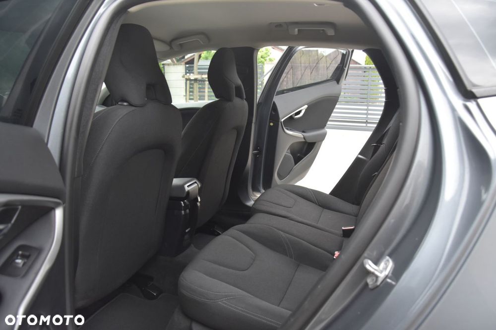Volvo V40 D2 Geartronic Momentum - 15