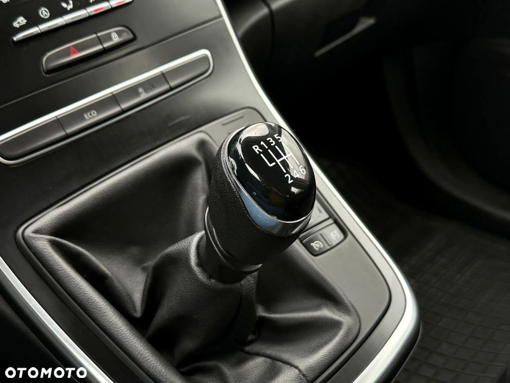 Renault Scenic BLUE dCi 120 BUSINESS EDITION - 16