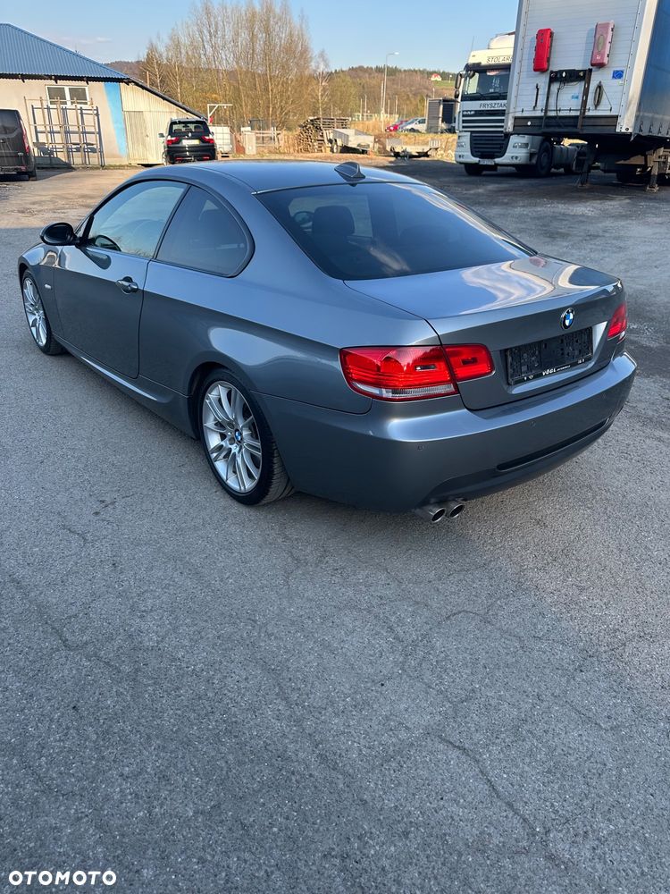 BMW Seria 3 330d DPF M Sport Edition - 5