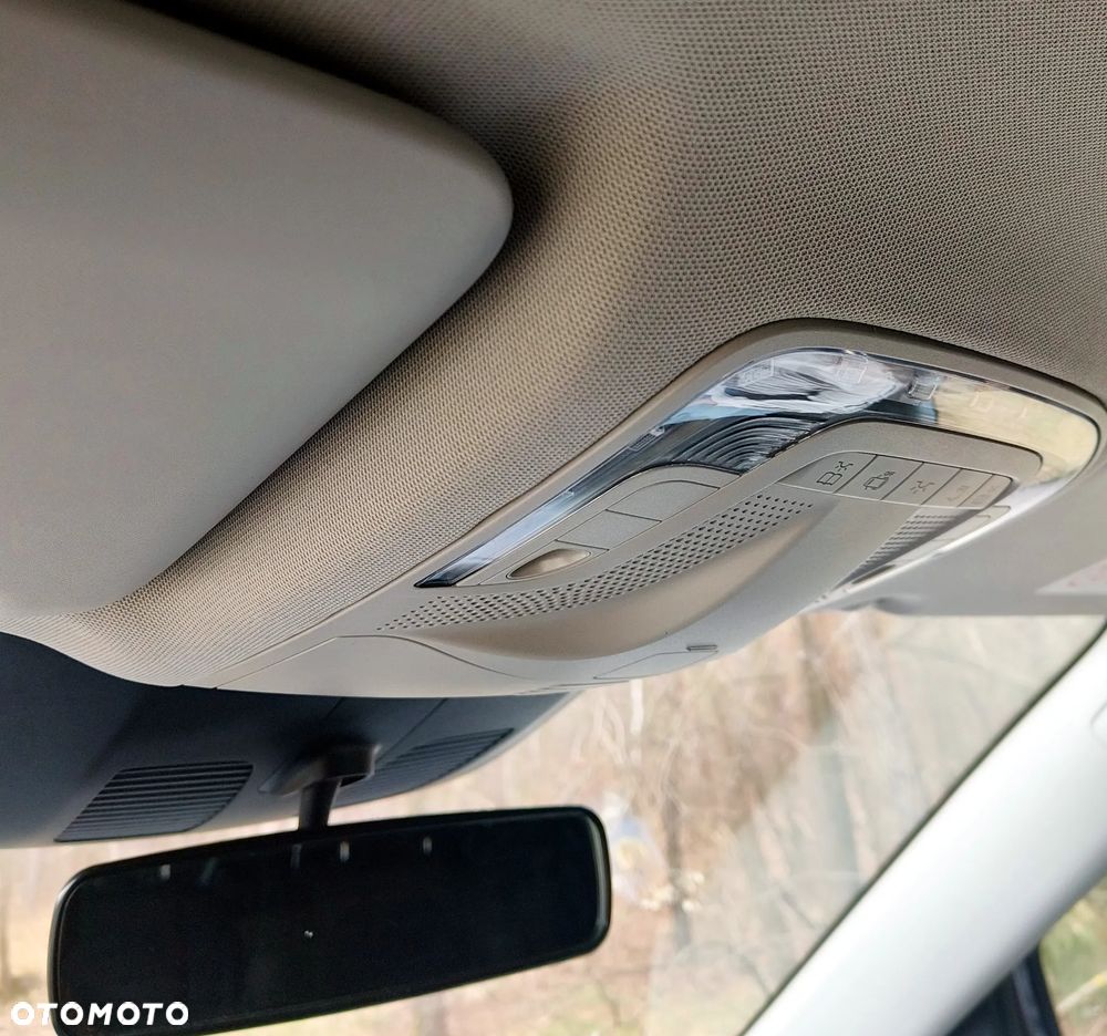 Mercedes-Benz Vito CDI Tourer Base 447.703 - 16