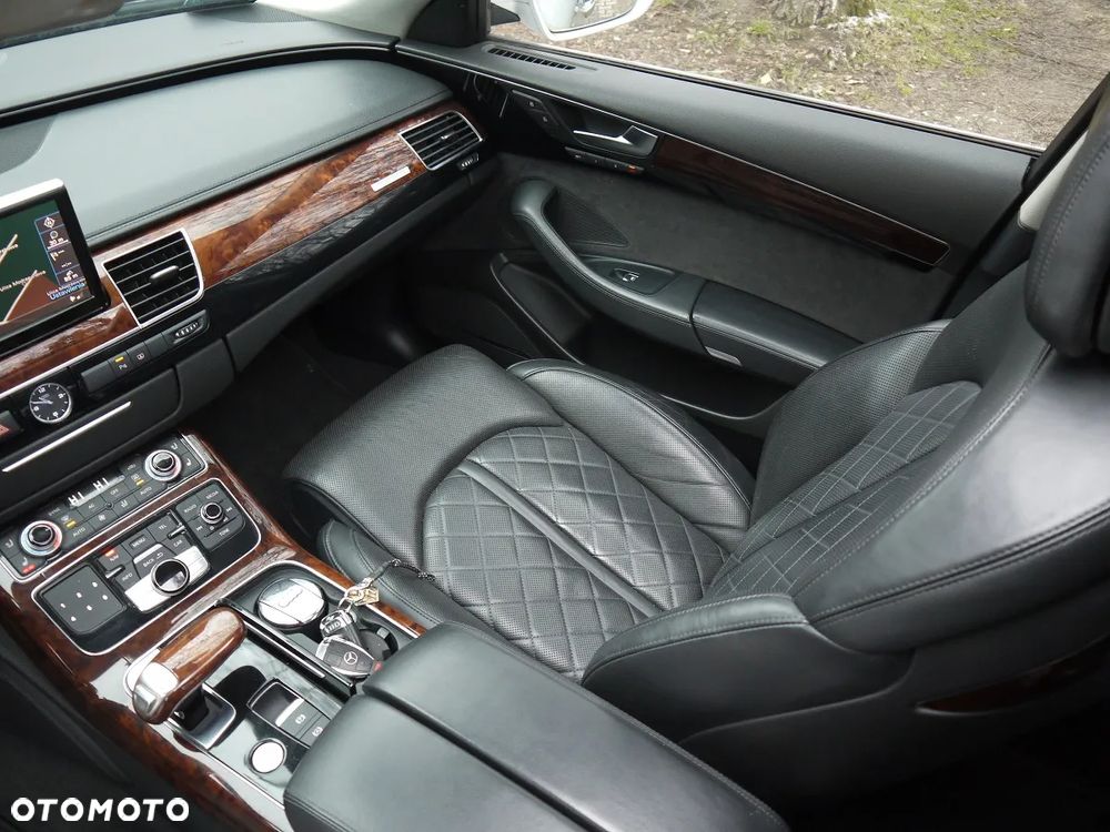 Audi A8 4.2 FSI L Quattro - 21