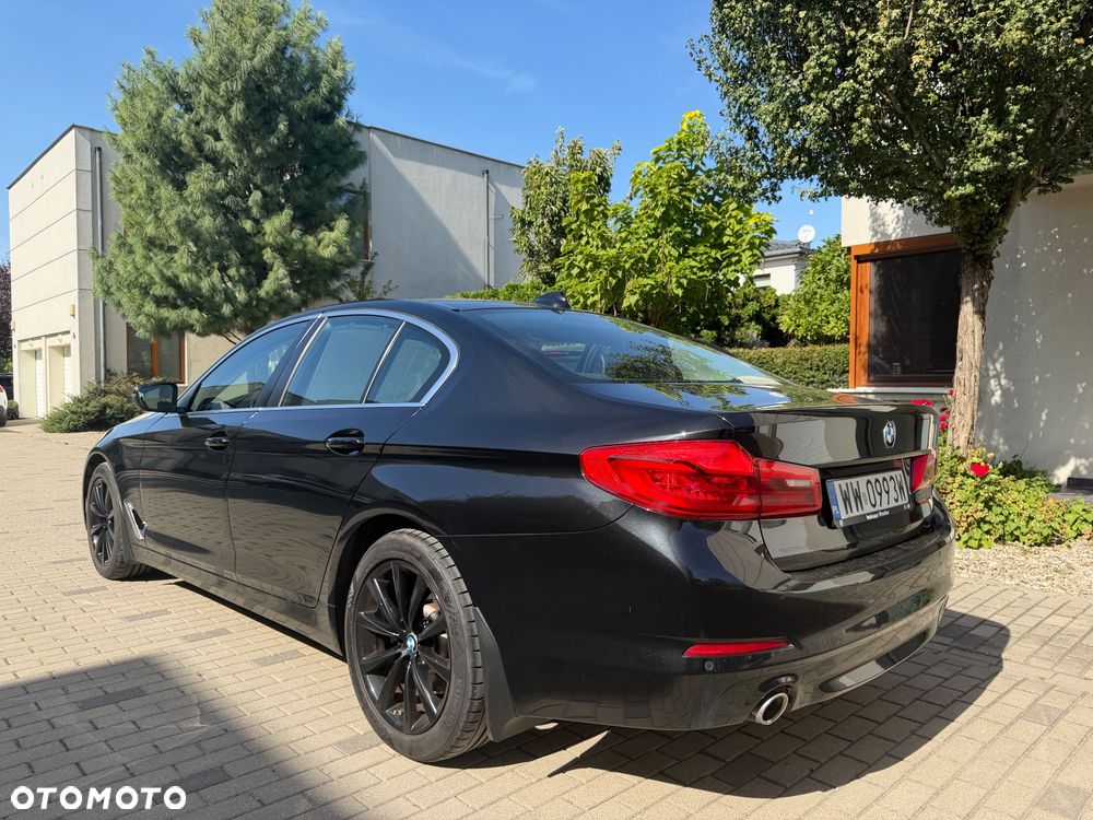 BMW Seria 5 530i xDrive - 17