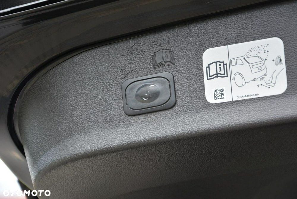 Ford Kuga 2.0 TDCi 4WD Titanium - 34