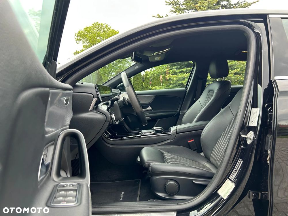 Mercedes-Benz Klasa A 200 AMG Line 7G-DCT - 13
