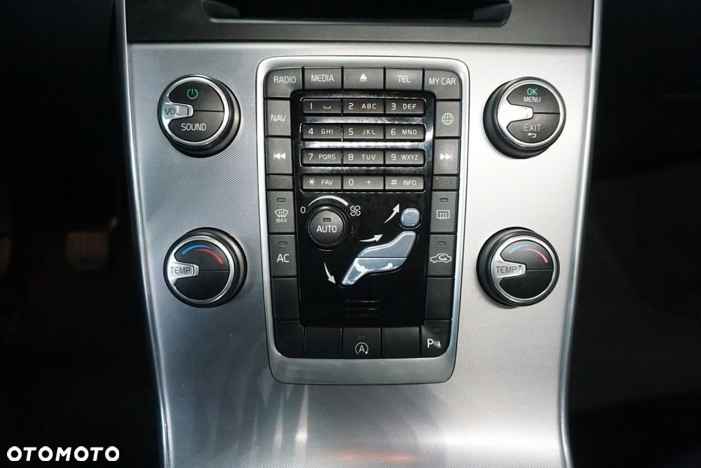 Volvo V60 D2 Kinetic - 27