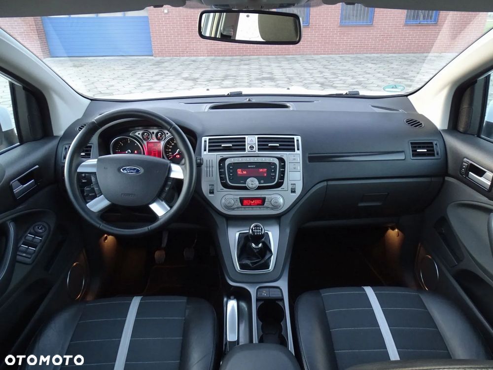 Ford Kuga 2.0 TDCi 4WD Titanium Plus - 8