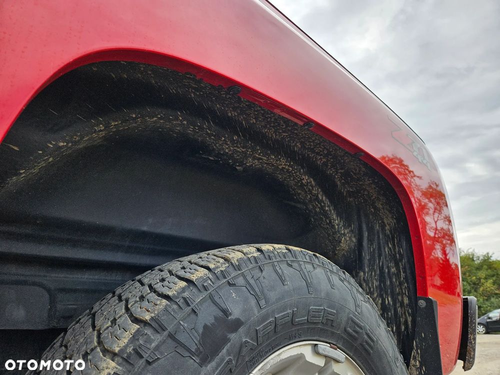 Chevrolet Silverado - 19