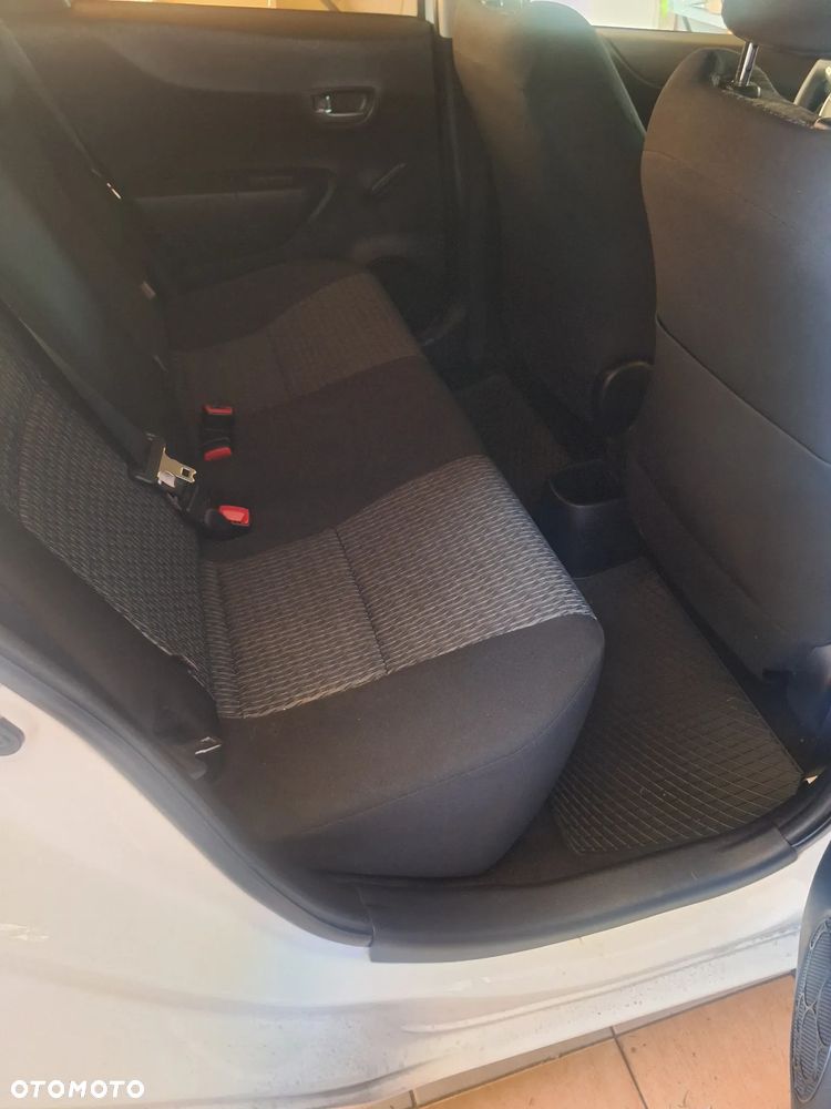 Toyota Yaris 1.4 D-4D Premium - 10