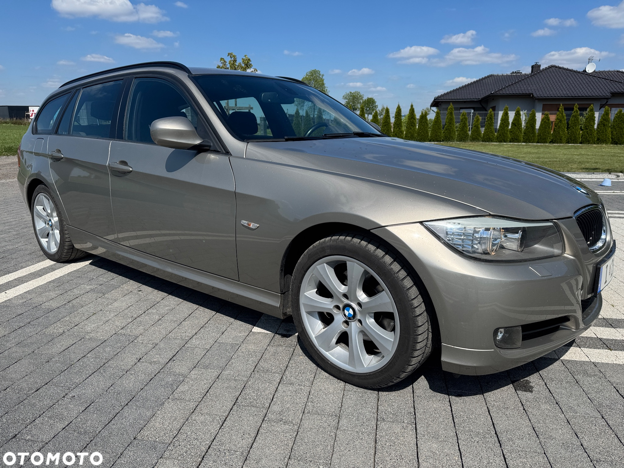 BMW Seria 3 318d DPF Touring Edition Exclusive - 10