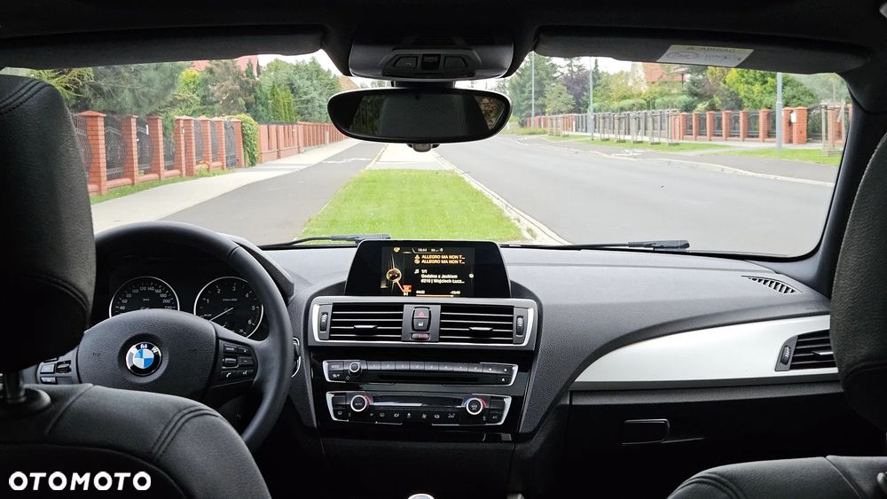 BMW Seria 1 116d EfficientDynamics Edition Sport Line - 16