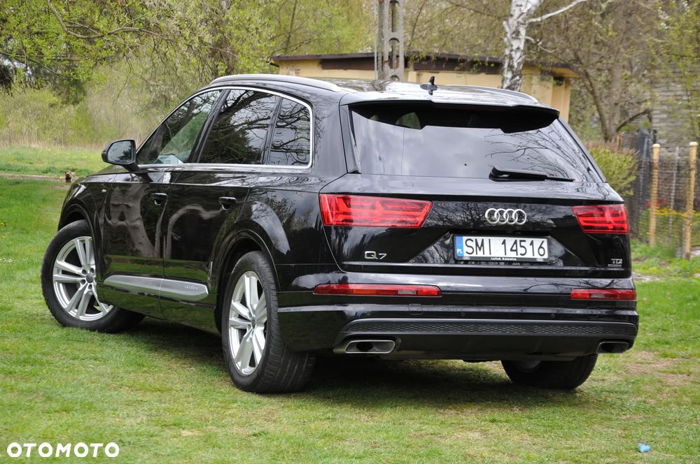 Audi Q7 - 11