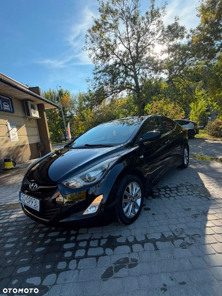 Hyundai Elantra 1.6 Comfort - 1