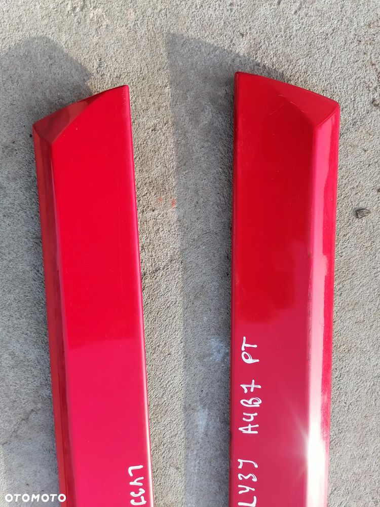 Listwa Dolna Drzwi LY3J Prawa Przód Audi A4 B7 - 3
