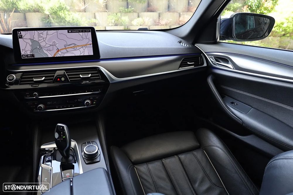 BMW 520 d Pack Desportivo M Auto - 18