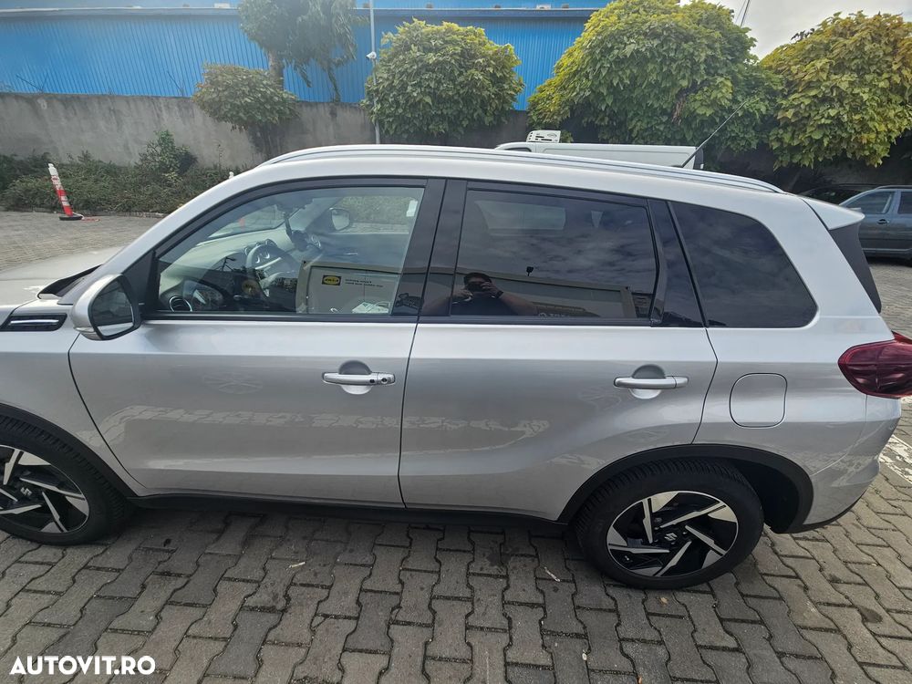 Suzuki Vitara 2024 photo 2