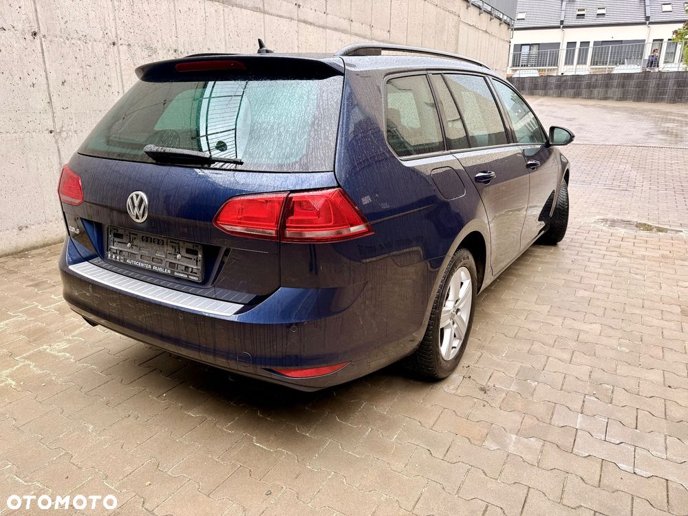 Volkswagen Golf 1.6 TDI Comfortline - 4