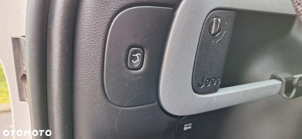 Jeep Cherokee 2.0 MJD Active Drive I Longitude - 19