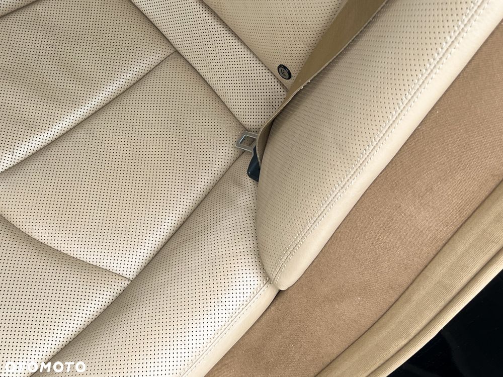 Mercedes-Benz Klasa E 500 4-Matic Avantgarde - 27