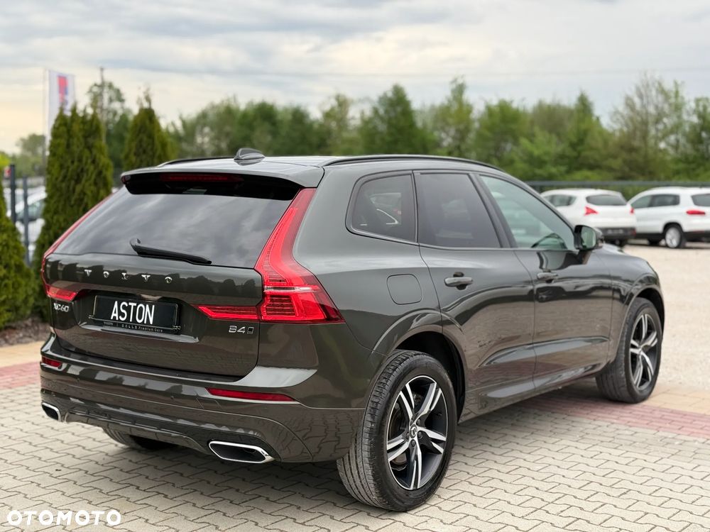 Volvo XC 60 B4 D AWD Ultimate Dark - 8