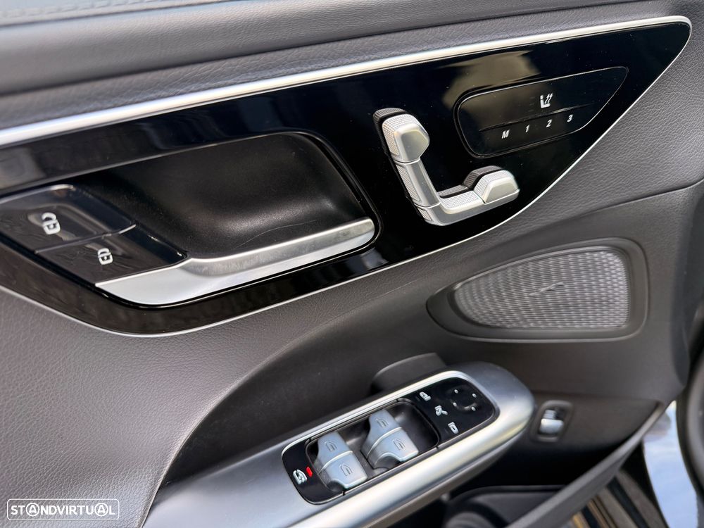 Mercedes-Benz C 300 d AMG Line - 18