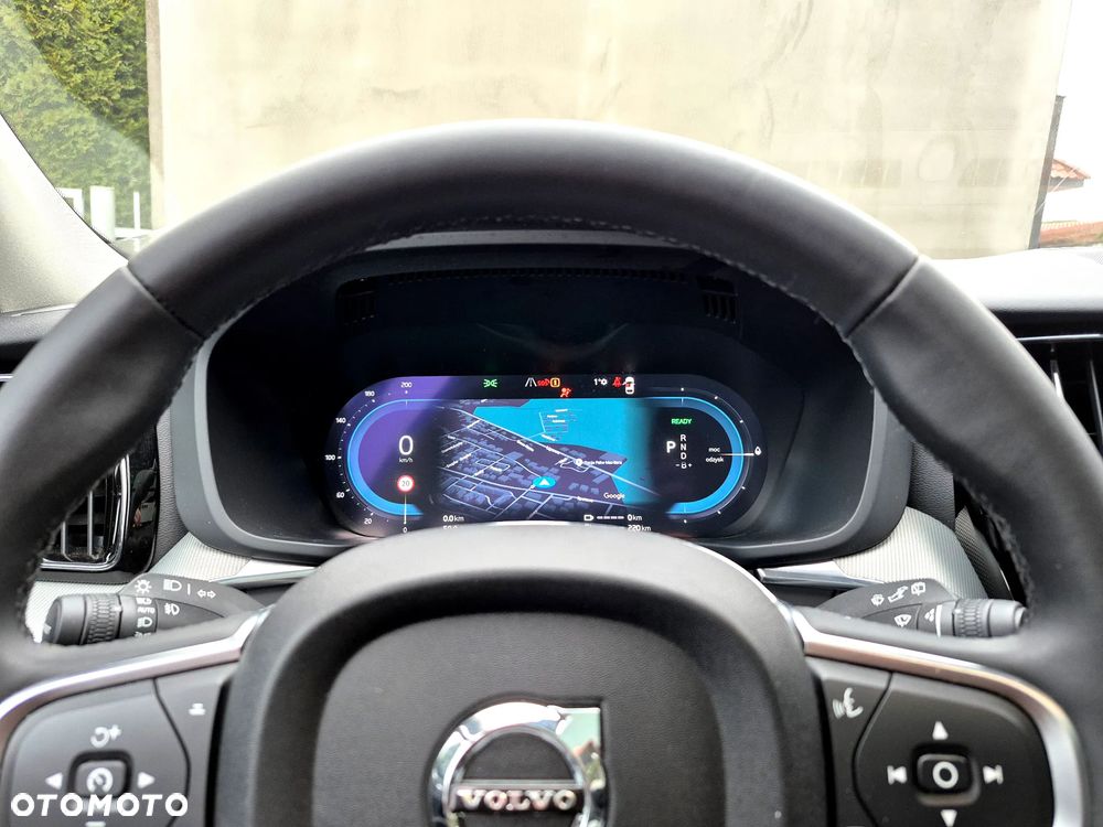 Volvo XC 60 T6 Plug-In Hybrid AWD Inscription - 21