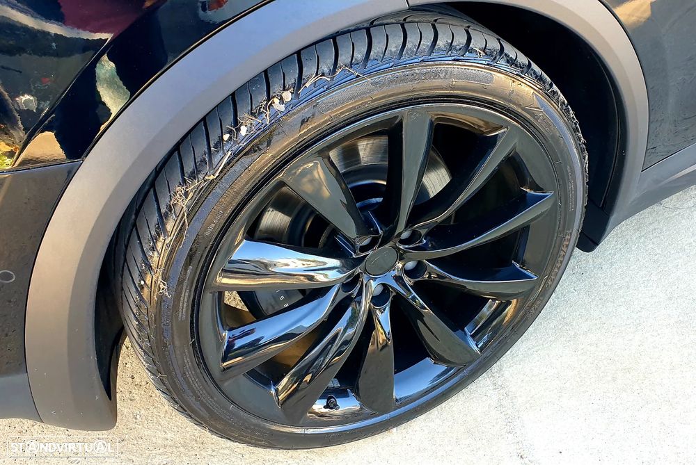 Tesla Model X Long Range - 30