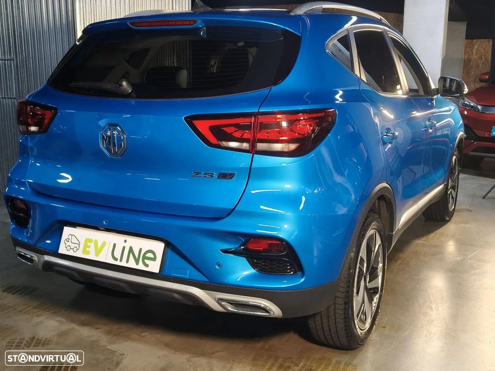 MG ZS EV 72.6 kWh Luxury - 12