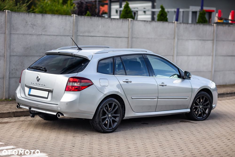 Renault Laguna dCi 150 FAP GT - 16