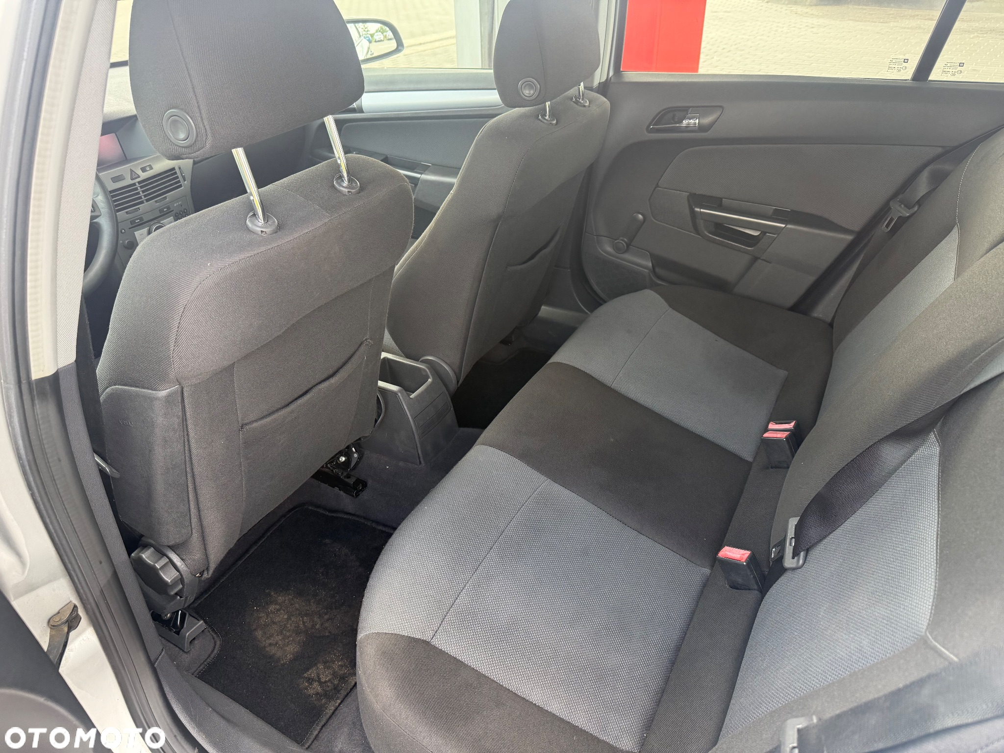 Opel Astra III 1.7 CDTI Cosmo - 12