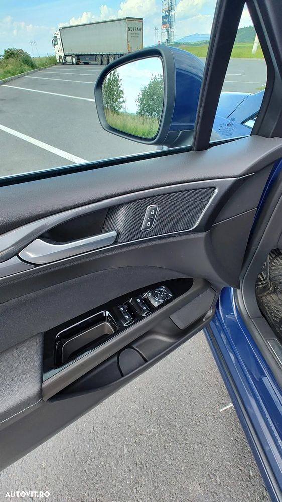 Ford Mondeo 2.0 TDCi Titanium - 32