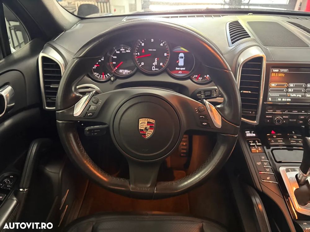 Porsche Cayenne 3.0TD TipTronic - 22