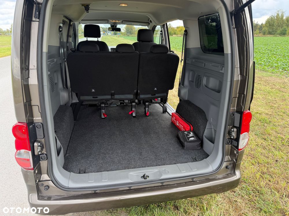 Nissan NV200 - 11