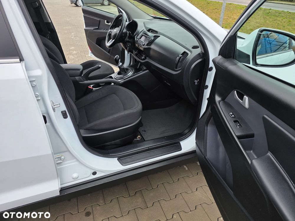 Kia Sportage 1.6 GDI 2WD Dream-Team Edition - 25