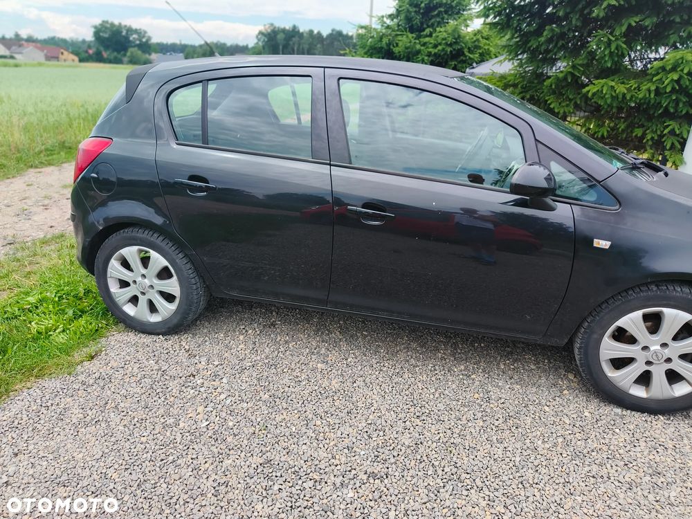 Opel Corsa 1.2 16V Enjoy - 8