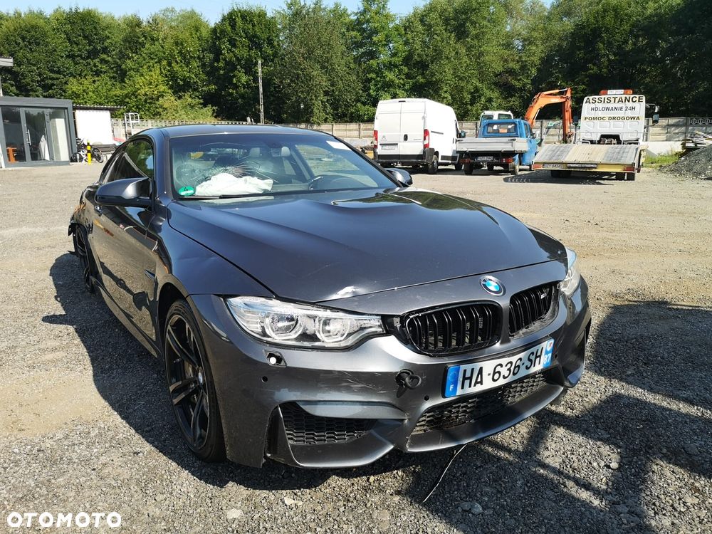 BMW M4 - 12