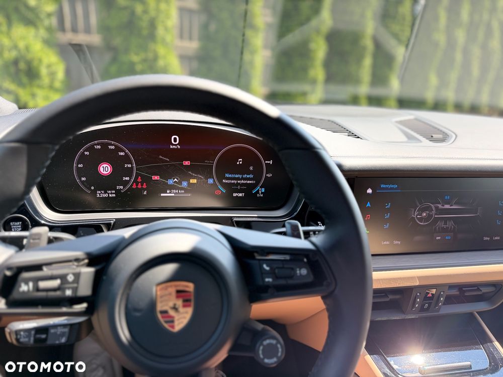 Porsche Cayenne - 15