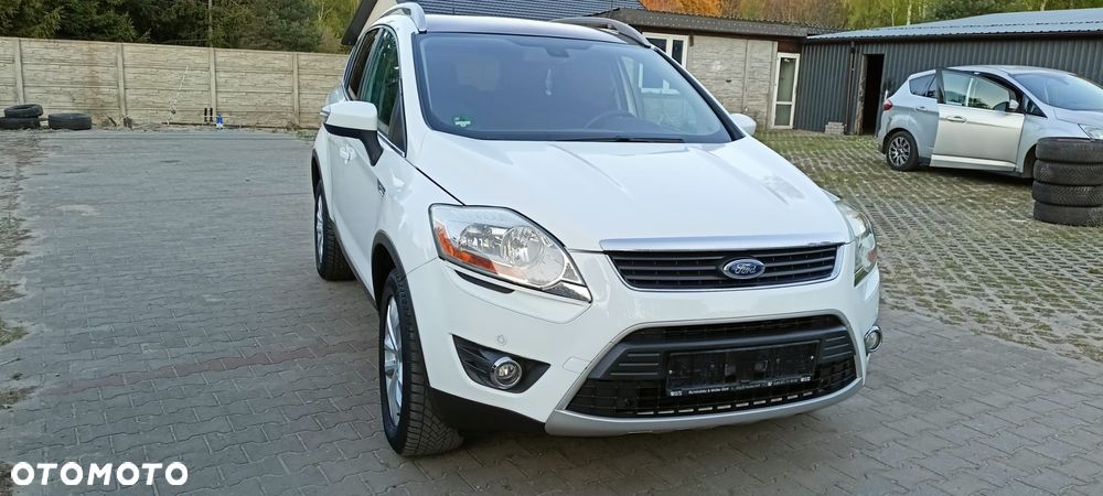Ford Kuga 2.0 TDCi 2x4 Titanium - 4