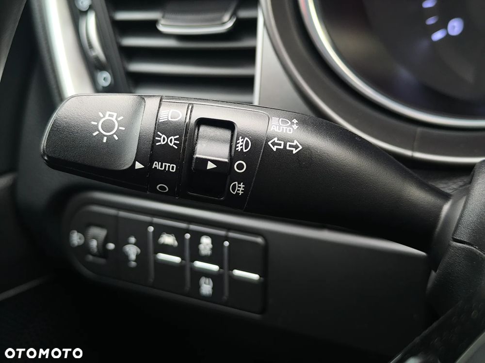 Kia Ceed 1.6 CRDi mHEV S - 25