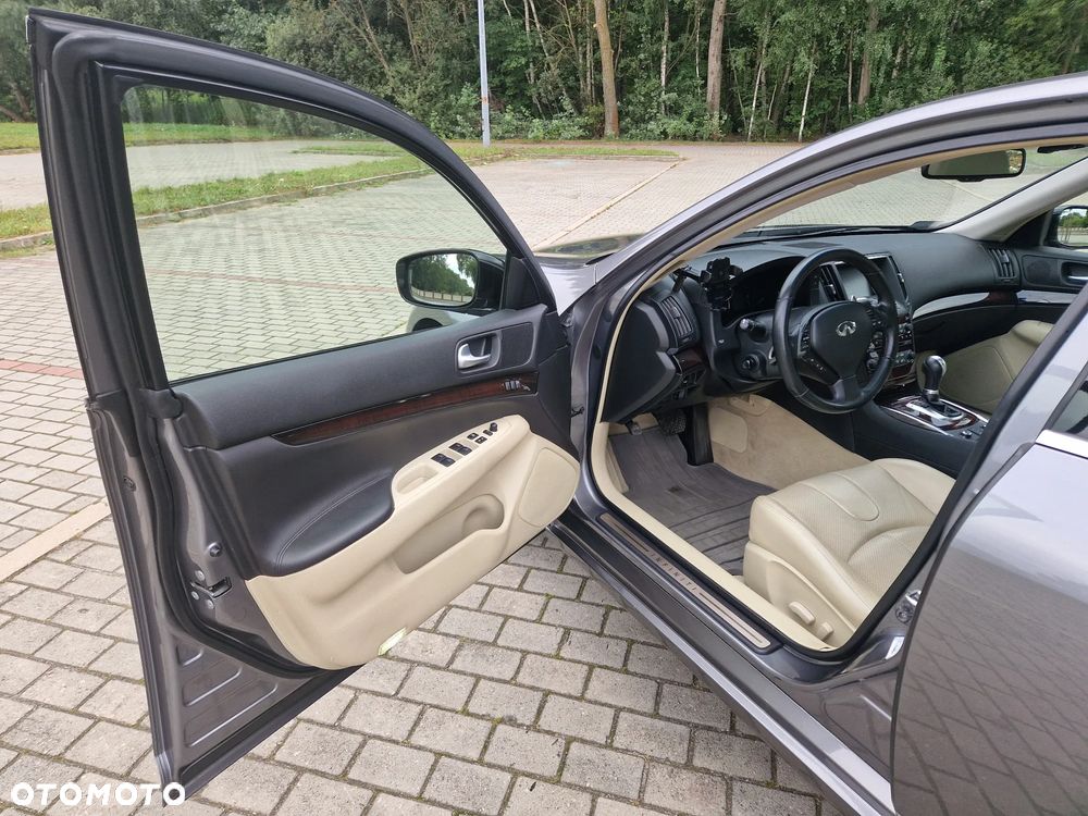 Infiniti G G37 GT Premium AWD - 16