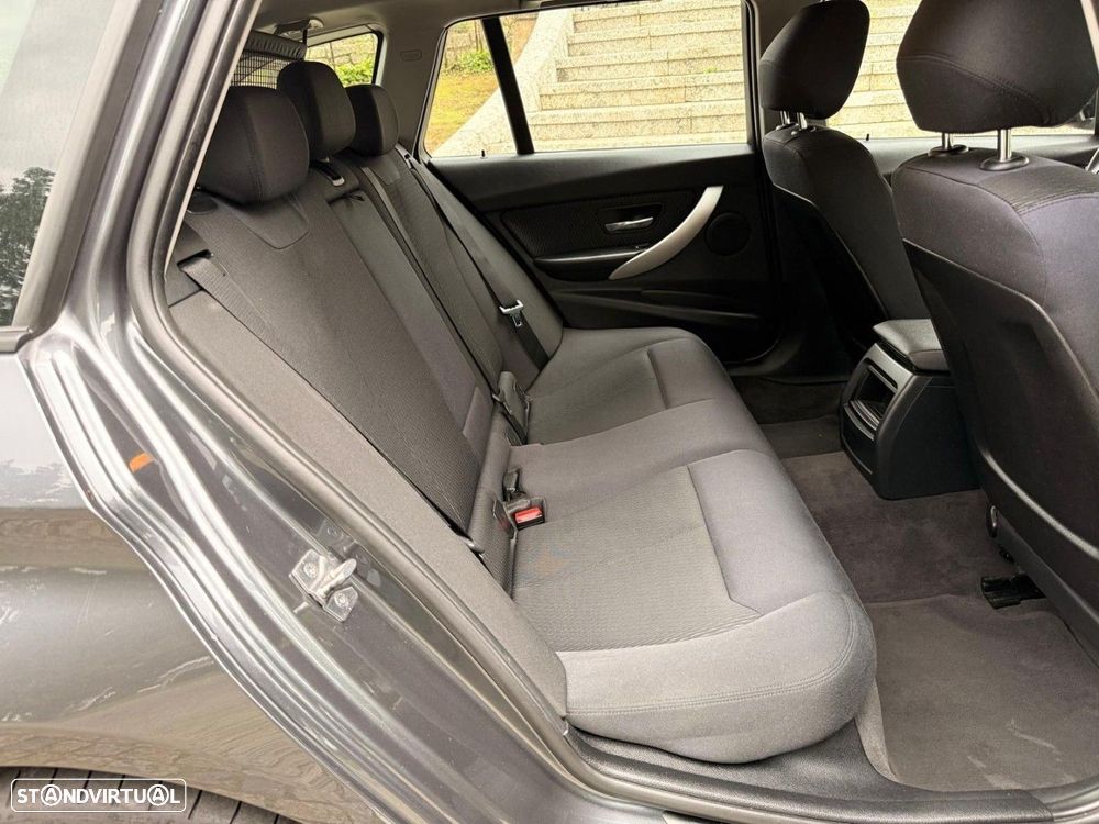 BMW 316 d Touring - 33