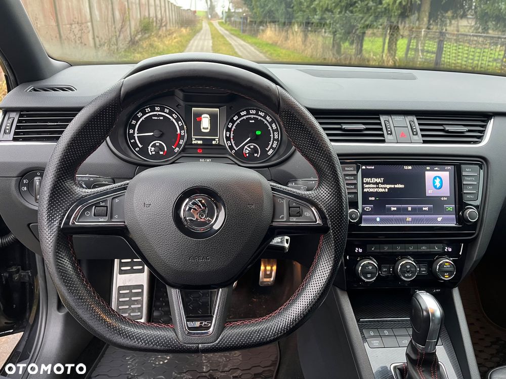Skoda Octavia 2.0 TDI DSG RS - 13