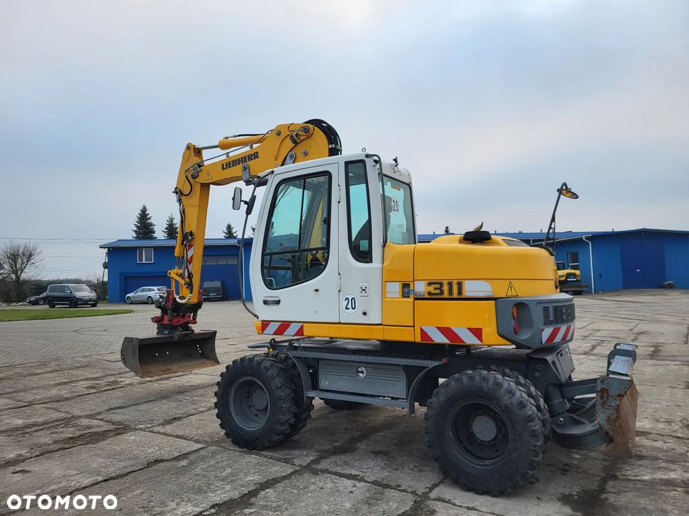 Liebherr A 311 spr z Niemiec tylko 6200mtg - 13