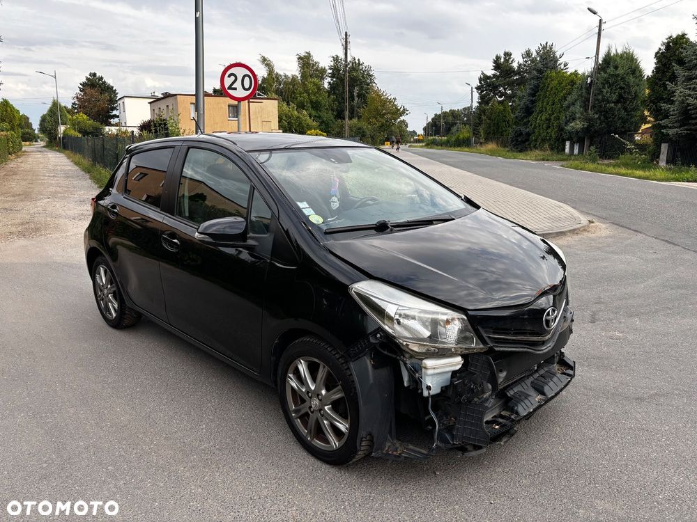 Toyota Yaris - 4