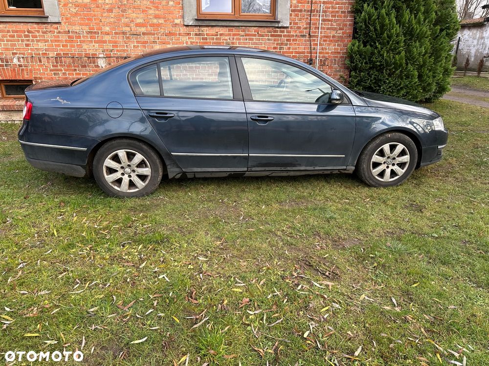 Volkswagen Passat 2.0 TDI Comfortline - 3