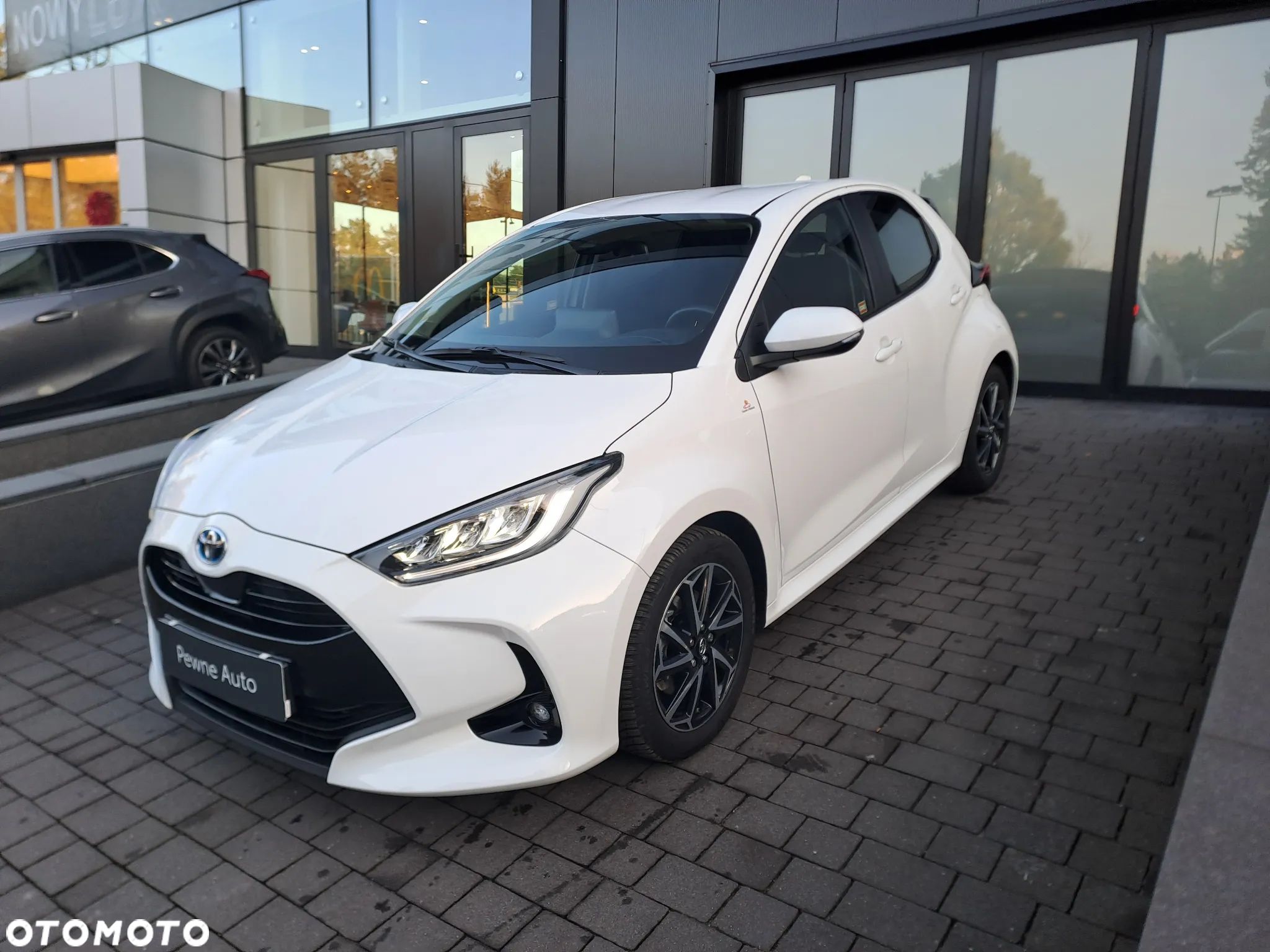 Toyota Yaris 1.5 Comfort - 1