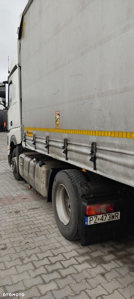 Mercedes-Benz Actros - 2